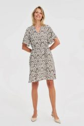 Wzorzysta sukienka oliwkowa. Zielone sukienki damskie MOODO, l, bez wzorów, z wiskozy, bez kołnierzyka, bez ramiączek. Za 139.99 zł.