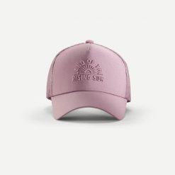 Czapka trekkingowa z daszkiem Travel 500 Trucker. Czarne czapki męskie FORCLAZ, bez wzorów, z elastanu, sportowe. Za 59.99 zł.
