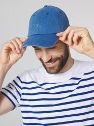 Czapka z daszkiem TBS Citycap. Niebieskie czapki z daszkiem damskie Tbs, bez wzorów, z bawełny. Za 186.00 zł.