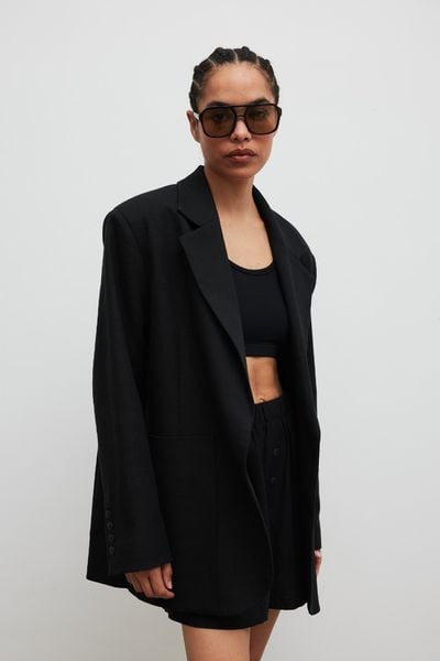 Marynarka z lnem oversize w kolorze BLACK - HARLEY. Czarne marynarki i żakiety damskie Marsala, l, bez wzorów, z bawełny, eleganckie. Za 419.90 zł.