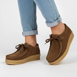 Półbuty damskie Hee, wsuwane z zamszową cholewką i na płaskiej podeszwie, brązowe, 84765. Brązowe półbuty damskie Hee, bez wzorów, z gumy, boho, bez obcasa, na płaskiej podeszwie. Za 331.99 zł.