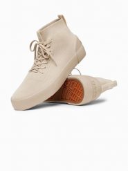 Monochromatyczne trampki męskie z wysoką bawełnianą cholewką - beżowe V3 - Rozmiar: 43. Brązowe trampki i tenisówki męskie Ombre Clothing, bez wzorów, z bawełny, przed kolano, bez zapięcia. W wyprzedaży za 129.99 zł.