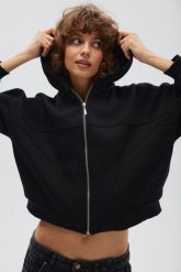 Bluza z kapturem zapinana na zamek w kolorze TOTALLY BLACK - DESEO-S/M. Czarne bluzy z kapturem damskie Marsala, m, z bawełny. Za 349.90 zł.