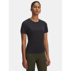 Koszulka do biegania damska Under Armour Launch Jacquard. Czarne bluzki sportowe damskie Under Armour, bez kołnierzyka, bez ramiączek. W wyprzedaży za 220.10 zł.