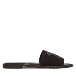 Klapki Max Mara. Czarne klapki damskie Max Mara, bez wzorów, bez obcasa. Za 969.99 zł.