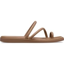 Klapki damskie Crocs Miami Toe Loop Sandal. Brązowe klapki damskie Crocs, bez wzorów, bez obcasa. Za 200.05 zł.