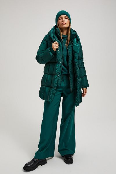 Pikowana kurtka z kapturem szmaragdowa. Zielone kurtki damskie MOODO, xxl, bez wzorów, z poliesteru, z kapturem. W wyprzedaży za 95.99 zł.