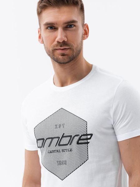 T-shirt męski bawełniany z nadrukiem - biały V1 - Rozmiar: XXL. Białe t-shirty męskie Ombre Clothing, m, bez wzorów, z bawełny, bez kołnierzyka. W wyprzedaży za 19.99 zł.