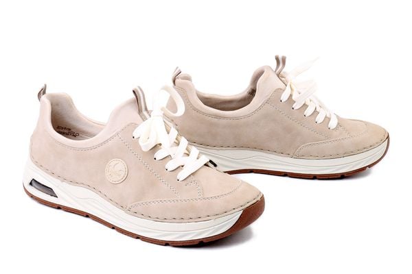 RIEKER 44562-62 beige, półbuty damskie. Brązowe półbuty damskie Rieker, bez wzorów, bez obcasa. Za 369.90 zł.