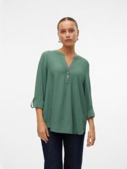 Vero Moda Bluzka w kolorze zielonym rozmiar: S. Zielone bluzki damskie Vero Moda, s, bez wzorów, z wiskozy, bez kołnierzyka, bez ramiączek. Za 61.46 zł.