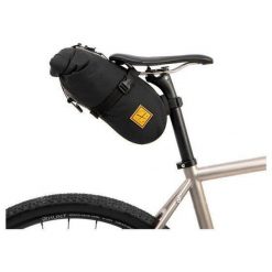 Torba podsiodłowa Bagagerievelo 4,5 l czarna RESTRAP. Czarne torebki klasyczne damskie RESTRAP, bez wzorów, bez dodatków. Za 421.00 zł.