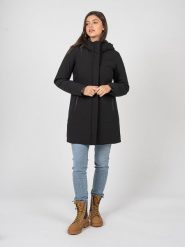 Geox Kurtka "Spherica" | W2628Y T2953 | Kobieta | Czarny. Czarne kurtki damskie Geox, bez wzorów, z poliesteru, z kapturem. W wyprzedaży za 599.00 zł.