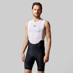 Męskie spodenki kolarskie do kolarstwa górskiego. Czarne szorty męskie ACELERA, bez wzorów, sportowe. W wyprzedaży za 169.16 zł.