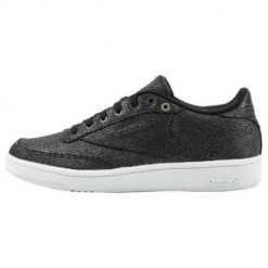 Buty do chodzenia damskie Reebok Club C 85. Białe buty sportowe na co dzień damskie Reebok, bez wzorów, z kauczuku, trekkingowe, Reebok Club. Za 437.00 zł.