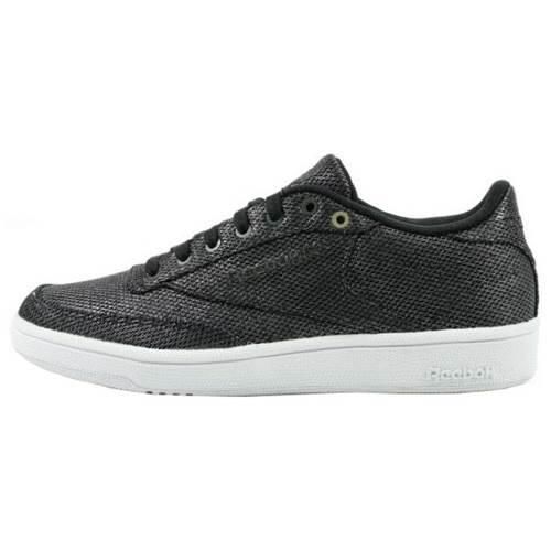 Buty do chodzenia damskie Reebok Club C 85. Białe buty sportowe na co dzień damskie Reebok, bez wzorów, z kauczuku, trekkingowe, Reebok Club. Za 437.00 zł.