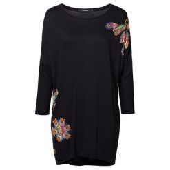 Desigual damska tunika Ts Nai, M, czarna. Czarne t-shirty damskie Desigual, m, bez wzorów, bez kołnierzyka, bez ramiączek. W wyprzedaży za 186.00 zł.