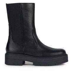 Botki Geox. Czarne botki damskie Geox, bez obcasa, na płaskiej podeszwie, bez zapięcia. Za 579.99 zł.