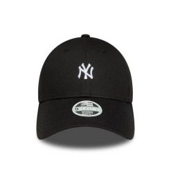 Damska czapka z daszkiem New York Yankees Logo 9FORTY. Białe czapki z daszkiem damskie New Era, bez wzorów. Za 176.50 zł.
