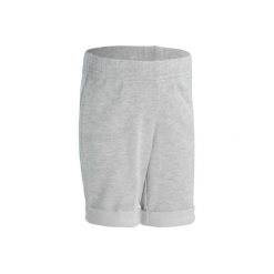 Spodenki do gimnastyki 100 dla maluchów. Niebieskie szorty męskie DOMYOS, z bawełny, bez kołnierzyka. W wyprzedaży za 14.99 zł.