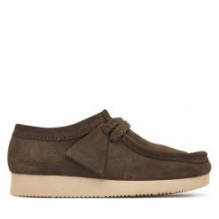 Półbuty Clarks. Zielone półbuty damskie Clarks, bez wzorów, bez obcasa, na płaskiej podeszwie. Za 429.99 zł.