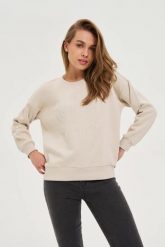 Bluza z aplikacją beżowa. Brązowe bluzy bez kaptura damskie MOODO, l, z bawełny. Za 139.99 zł.
