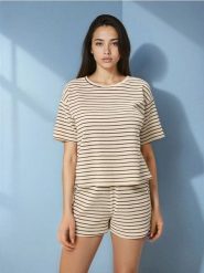 Piżama dwuczęściowa w paski - kremowy. Białe piżamy damskie Sinsay, l, bez wzorów, bez ramiączek. Za 49.99 zł.