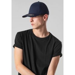 Czapka Flexfit delta. Niebieskie czapki z daszkiem damskie FLEXFIT, bez wzorów. Za 179.50 zł.