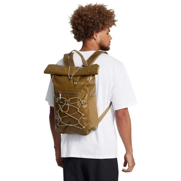 Plecak Under Armour Summit. Zielone plecaki męskie Under Armour, bez wzorów, z elastanu. Za 506.85 zł.