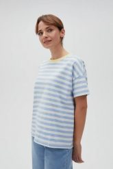 Bawełniana bluza w paski z krótkimi rękawami błękitna. Niebieskie bluzy bez kaptura damskie MOODO, l, z bawełny. Za 79.99 zł.