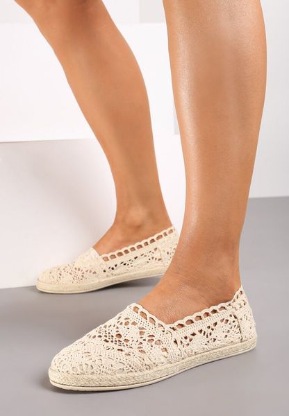 Beżowe Ażurowe Espadryle na Podeszwie z Plecionki Satisfyinglys. Brązowe espadryle damskie Born2be, w ażurowe wzory, z materiału, bez obcasa. Za 59.99 zł.