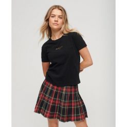 Luksusowa, dopasowana krótka koszulka sportowa z logo. Czarne bluzki sportowe damskie Superdry., bez wzorów, bez ramiączek. W wyprzedaży za 121.10 zł.