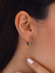 Nakkash Pozłacane kolczyki-kreole z cyrkoniami rozmiar: onesize. Żółte kolczyki damskie Nakkash, z cyrkonią, pozłacane. Za 45.95 zł.