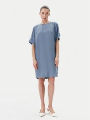 Bruuns Bazaar Sukienka codzienna Gigi BBW3477N Niebieski Loose Fit. Niebieskie sukienki damskie Bruuns Bazaar, na co dzień, bez wzorów, z wiskozy, bez kołnierzyka, bez ramiączek, proste. Za 299.99 zł.