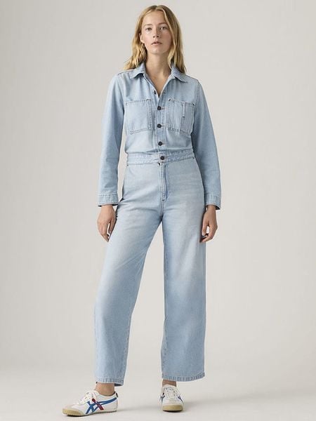 Levi's Kombinezon dżinsowy w kolorze błękitnym rozmiar: M. Niebieskie kombinezony damskie Levi's, m, bez wzorów, z bawełny, bez kołnierzyka, bez ramiączek. Za 239.95 zł.