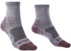 Skarpety trekkingowe Bridgedale damskie lekkie Merino Mini-Crew. Szare skarpetki damskie Bridgedale, bez wzorów, z dzianiny. Za 69.20 zł.