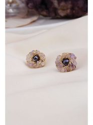 Pierres delicates Kolczyki-wkrętki z perłami w kolorze tahiti rozmiar: onesize. Różowe kolczyki damskie Pierres delicates, z ametystem, z mosiądzu. Za 69.75 zł.