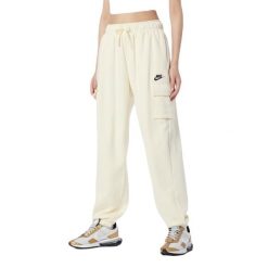 Odzież Nike. Biała spodnie dresowe damskie Nike, bez wzorów. Za 245.99 zł.