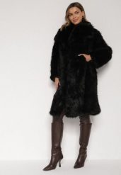 Czarny Jednorzędowy Płaszcz Futro z Szerokim Kołnierzem Wedinalia. Czarne futra damskie Born2be, l, bez wzorów, z futra, biznesowe. Za 314.99 zł.