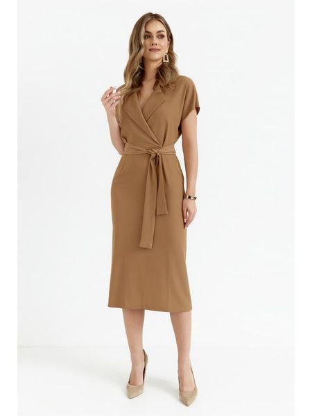 Stylove Sukienka w kolorze karmelowym rozmiar: S. Brązowe sukienki damskie Stylove, s, bez wzorów, bez kołnierzyka, bez ramiączek, midi. Za 215.71 zł.