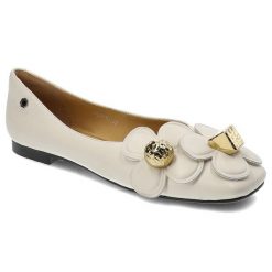 Białe Czółenka Tuffoni Eleganckie Buty Damskie. Białe czółenka damskie Tuffoni, bez wzorów, ze skóry, bez obcasa, na płaskiej podeszwie. Za 539.00 zł.