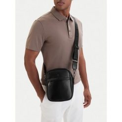 Saszetka Beverly Hills Polo Club. Czarne saszetki męskie Beverly Hills Polo Club. Za 149.99 zł.