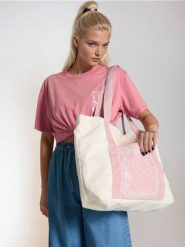 Torba materiałowa tote - kremowy. Białe torebki klasyczne damskie Sinsay, bez wzorów, z materiału, bez dodatków. Za 39.99 zł.