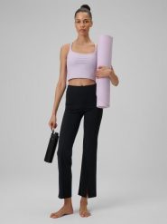 Legginsy do jogi z rozszerzanymi nogawkami damskie. Czarne legginsy damskie 4f, l, bez wzorów, z elastanu. Za 179.99 zł.