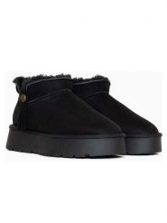 ISLAND BOOT Botki "Ilonie" w kolorze czarnym rozmiar: 41. Czarne botki damskie Island Boot, z materiału, bez obcasa, na platformie, bez zapięcia. Za 184.89 zł.