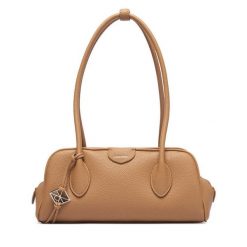 Torebka Calvin Klein. Brązowe torebki klasyczne damskie CALVIN KLEIN, bez wzorów, bez dodatków. Za 649.99 zł.