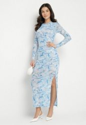 Niebieska Dopasowana Sukienka z Siateczki z Wiskozą w Abstrakcyjny Wzór Sarilene. Niebieskie sukienki damskie Born2be, na co dzień, l, bez wzorów, z wiskozy, eleganckie, bez kołnierzyka, bez ramiączek, maxi, dopasowane. W wyprzedaży za 119.99 zł.