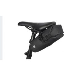 Torba pod siodło Sahoo, wodoodporna. Czarne torebki klasyczne damskie SAHOO, bez wzorów, z materiału, bez dodatków. Za 59.99 zł.