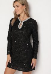 Czarna Koktajlowa Cekinowa Sukienka o Pudełkowym Kroju Sewilena. Czarne sukienki damskie Born2be, na co dzień, l, z aplikacjami, eleganckie, bez kołnierzyka, bez ramiączek, mini, kopertowe. W wyprzedaży za 199.99 zł.
