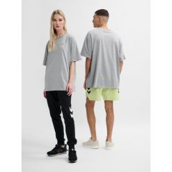 Koszulka Hummel Loose Bee. Szare bluzki damskie HUMMEL, bez wzorów, bez ramiączek. Za 119.00 zł.