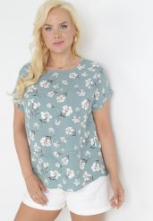Zielona Bluzka Oversize w Kwiaty z Krótkim Rękawem Suzane. Zielone bluzki damskie Born2be, l, bez wzorów, z bawełny, bez kołnierzyka, bez ramiączek. Za 64.99 zł.